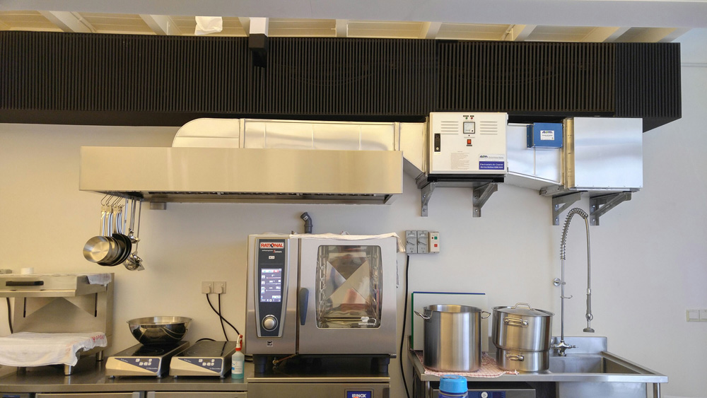 A photo of Scrubbox Kitchen Air Cleaner in use
